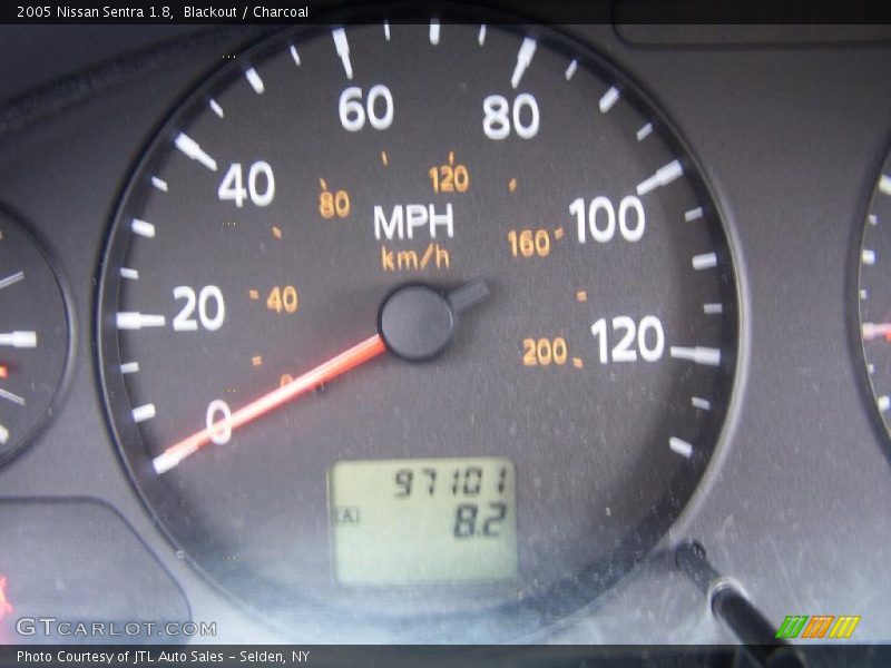 Blackout / Charcoal 2005 Nissan Sentra 1.8