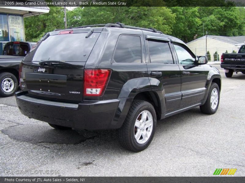 Black / Medium Slate Gray 2005 Jeep Grand Cherokee Laredo 4x4