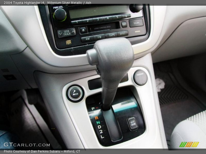 Millenium Silver Metallic / Ash 2004 Toyota Highlander I4