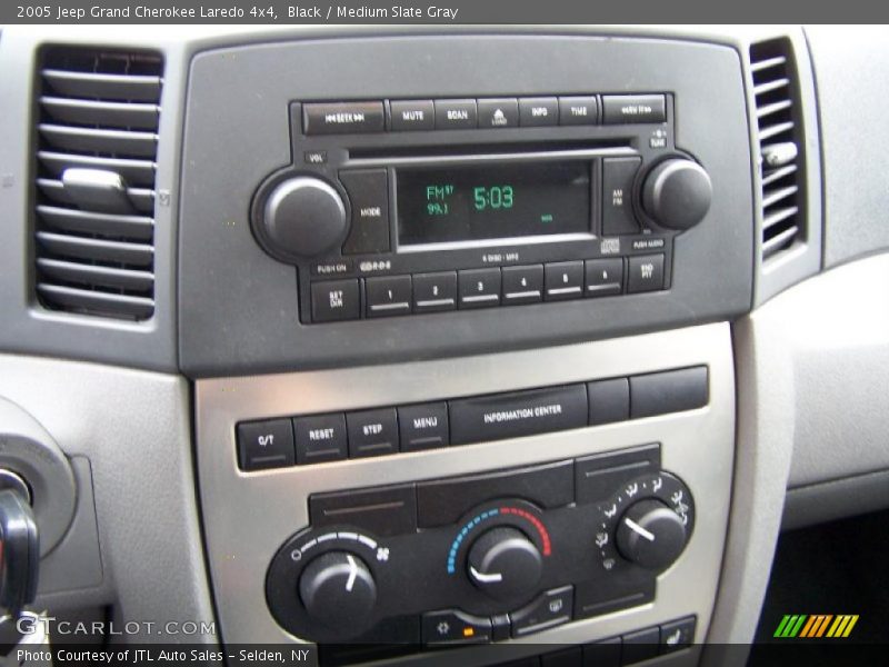 Black / Medium Slate Gray 2005 Jeep Grand Cherokee Laredo 4x4