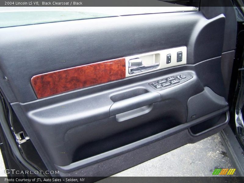 Door Panel of 2004 LS V8