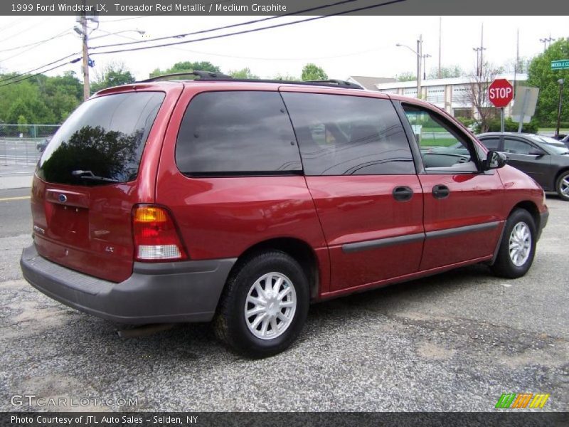Toreador Red Metallic / Medium Graphite 1999 Ford Windstar LX