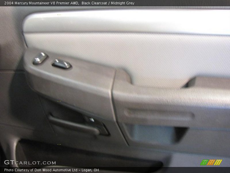 Black Clearcoat / Midnight Grey 2004 Mercury Mountaineer V8 Premier AWD