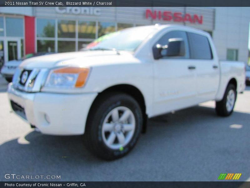 Blizzard White / Charcoal 2011 Nissan Titan SV Crew Cab