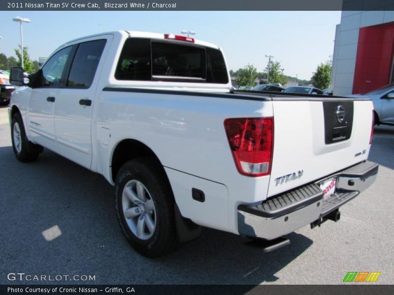 Blizzard White / Charcoal 2011 Nissan Titan SV Crew Cab