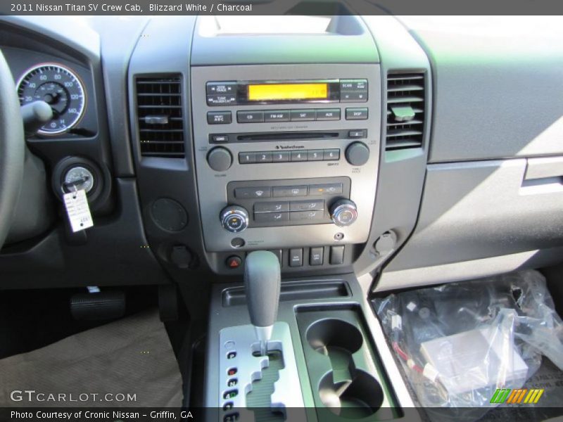 Blizzard White / Charcoal 2011 Nissan Titan SV Crew Cab