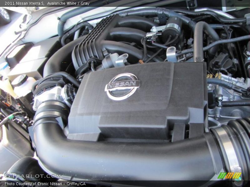 Avalanche White / Gray 2011 Nissan Xterra S