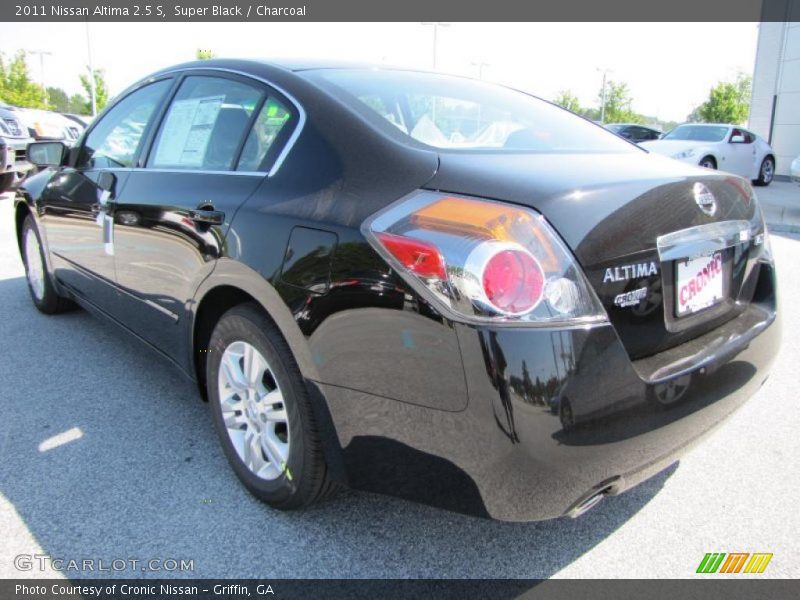 Super Black / Charcoal 2011 Nissan Altima 2.5 S