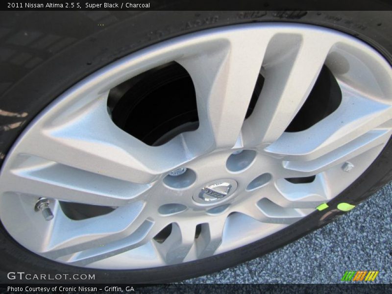 Super Black / Charcoal 2011 Nissan Altima 2.5 S