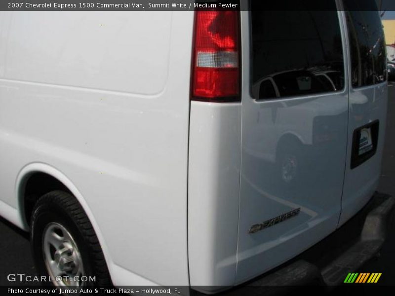 Summit White / Medium Pewter 2007 Chevrolet Express 1500 Commercial Van