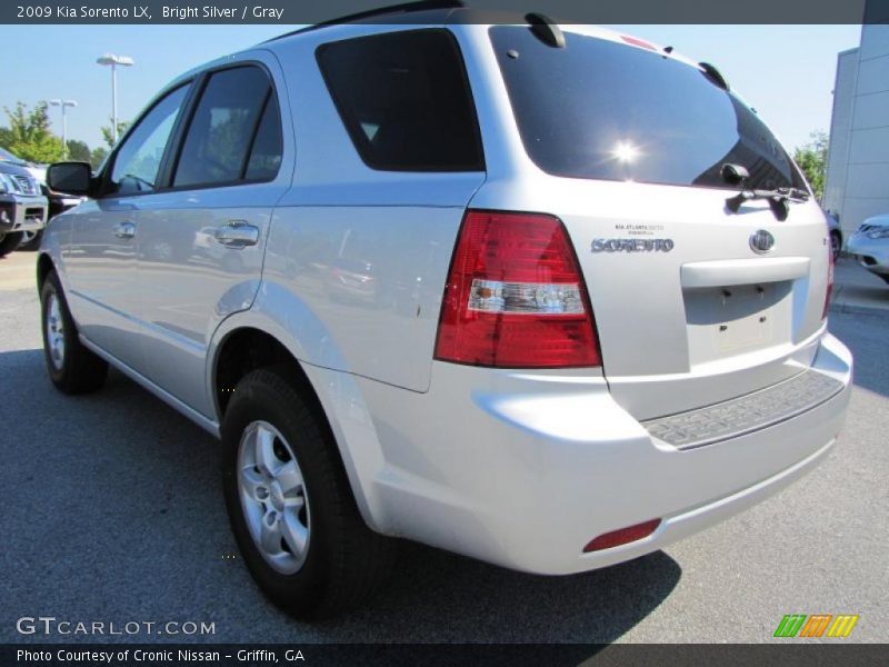 Bright Silver / Gray 2009 Kia Sorento LX