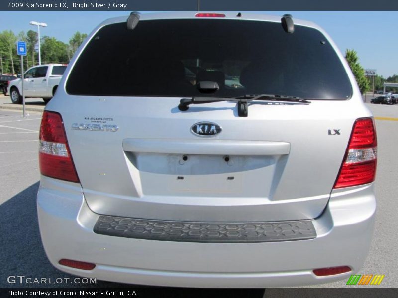 Bright Silver / Gray 2009 Kia Sorento LX