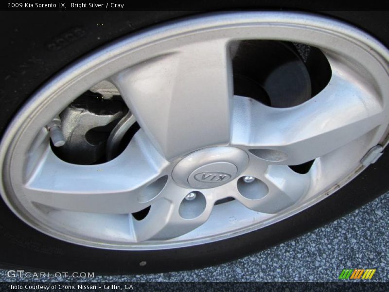 Bright Silver / Gray 2009 Kia Sorento LX