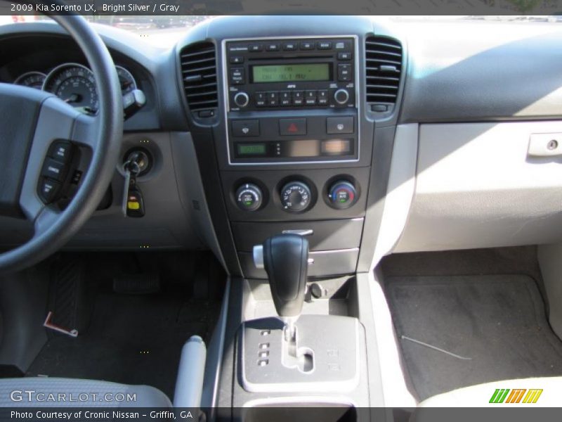 Bright Silver / Gray 2009 Kia Sorento LX