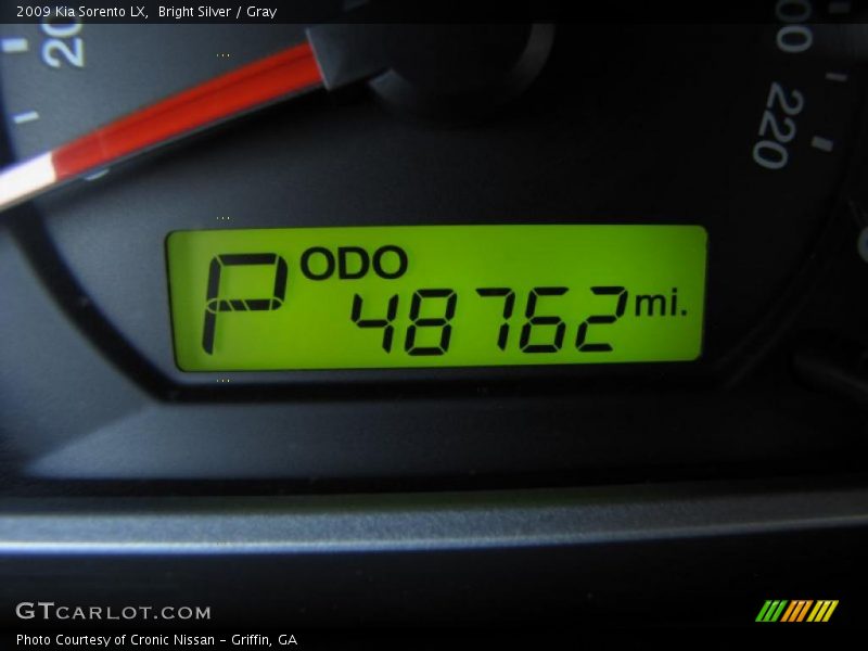 Bright Silver / Gray 2009 Kia Sorento LX