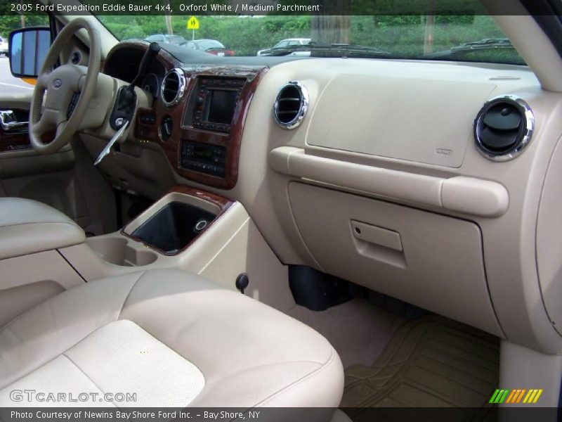 Oxford White / Medium Parchment 2005 Ford Expedition Eddie Bauer 4x4