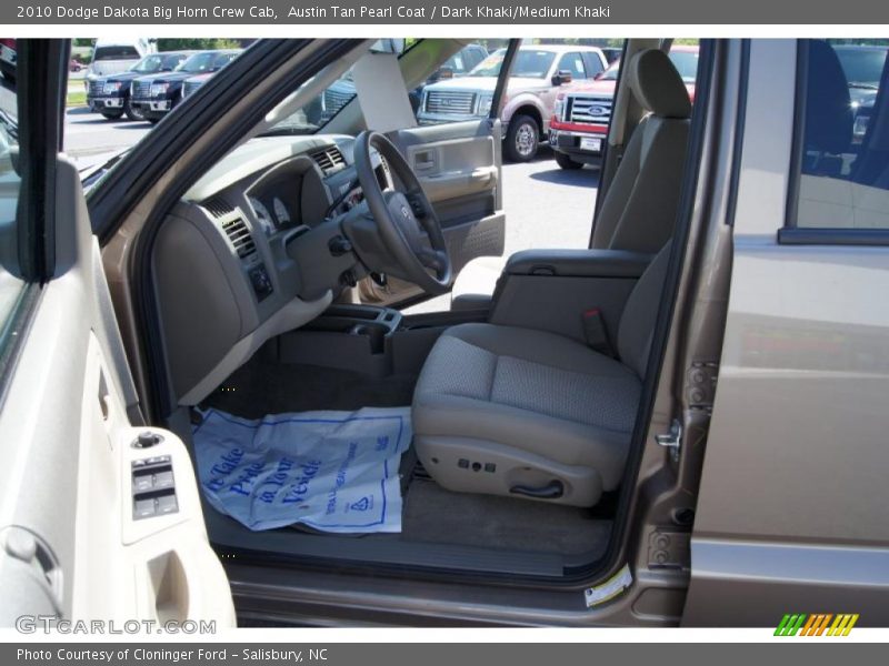 Austin Tan Pearl Coat / Dark Khaki/Medium Khaki 2010 Dodge Dakota Big Horn Crew Cab