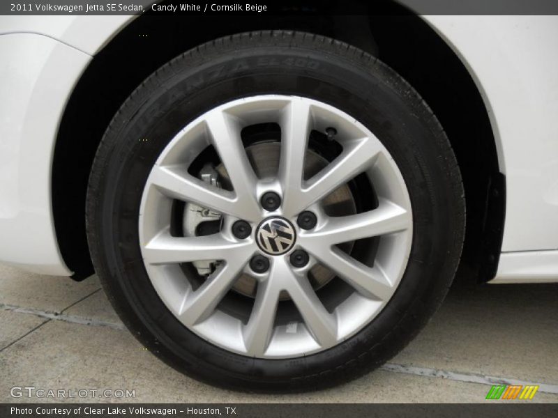 Candy White / Cornsilk Beige 2011 Volkswagen Jetta SE Sedan