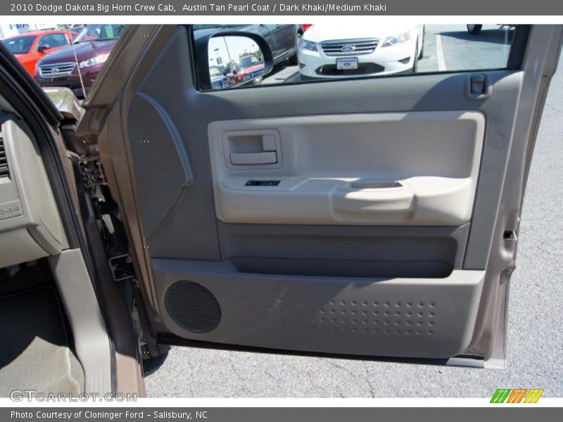 Austin Tan Pearl Coat / Dark Khaki/Medium Khaki 2010 Dodge Dakota Big Horn Crew Cab