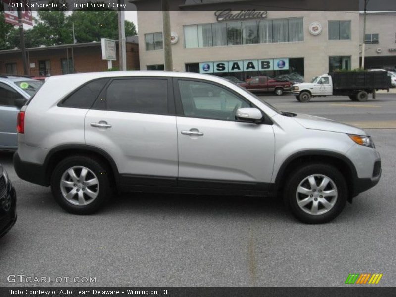 Bright Silver / Gray 2011 Kia Sorento LX