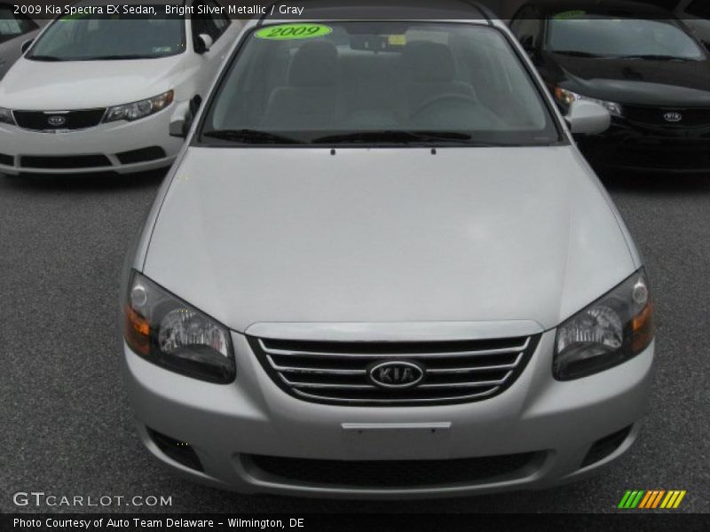 Bright Silver Metallic / Gray 2009 Kia Spectra EX Sedan