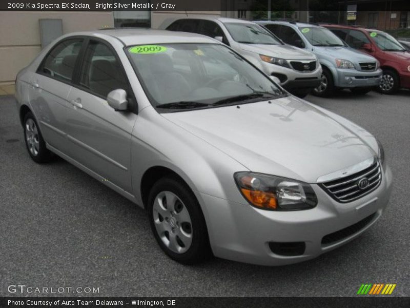 Bright Silver Metallic / Gray 2009 Kia Spectra EX Sedan
