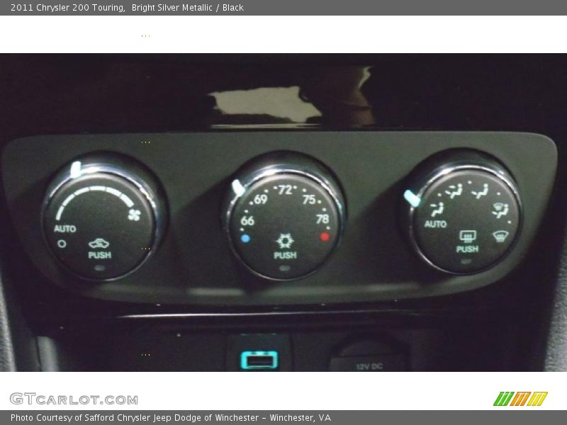 Bright Silver Metallic / Black 2011 Chrysler 200 Touring