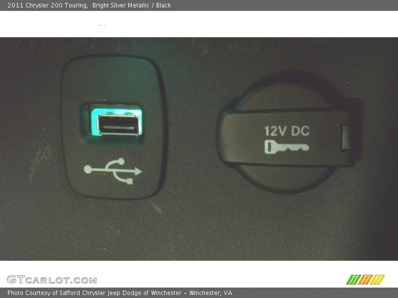 Bright Silver Metallic / Black 2011 Chrysler 200 Touring