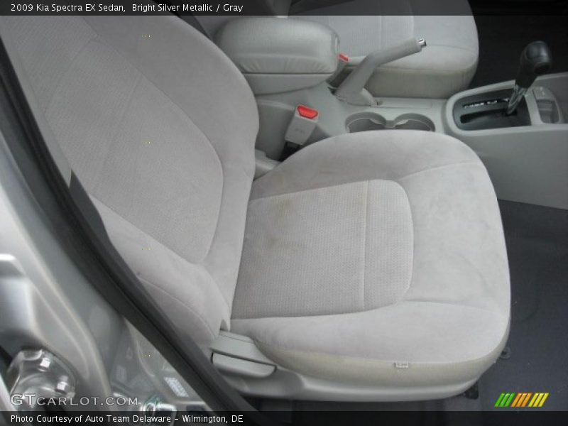 Bright Silver Metallic / Gray 2009 Kia Spectra EX Sedan