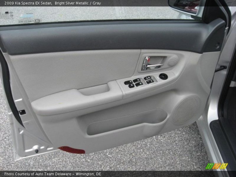 Bright Silver Metallic / Gray 2009 Kia Spectra EX Sedan