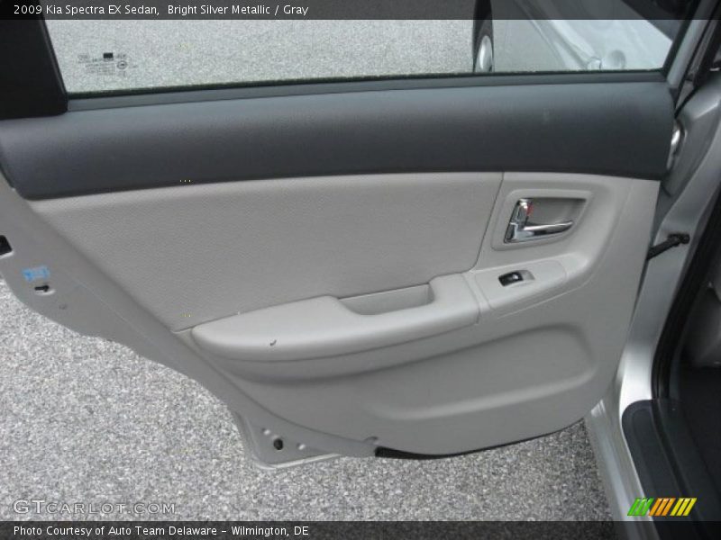 Bright Silver Metallic / Gray 2009 Kia Spectra EX Sedan