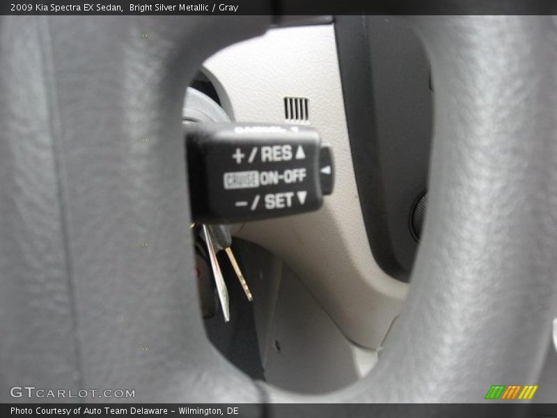 Bright Silver Metallic / Gray 2009 Kia Spectra EX Sedan