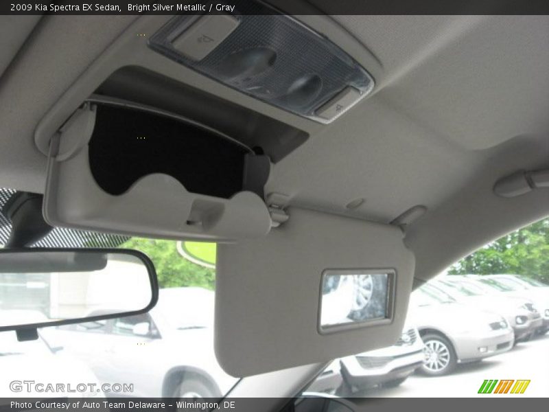 Bright Silver Metallic / Gray 2009 Kia Spectra EX Sedan
