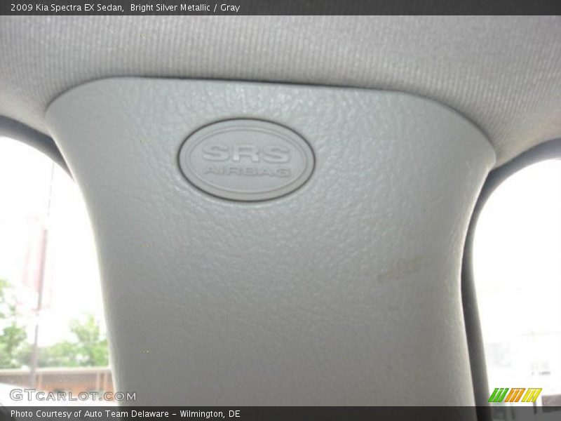 Bright Silver Metallic / Gray 2009 Kia Spectra EX Sedan