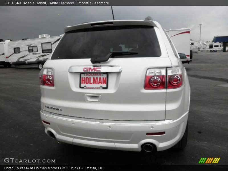 White Diamond Tintcoat / Cashmere 2011 GMC Acadia Denali
