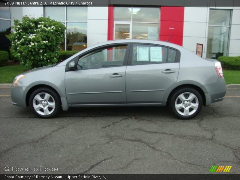 Magnetic Gray / Charcoal 2009 Nissan Sentra 2.0