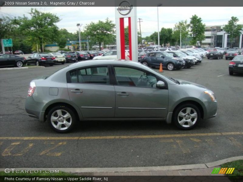 Magnetic Gray / Charcoal 2009 Nissan Sentra 2.0