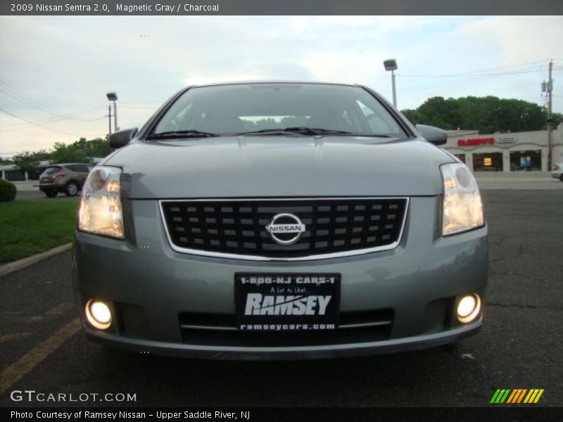Magnetic Gray / Charcoal 2009 Nissan Sentra 2.0