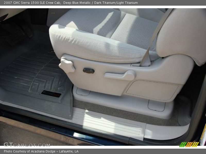 Deep Blue Metallic / Dark Titanium/Light Titanium 2007 GMC Sierra 1500 SLE Crew Cab
