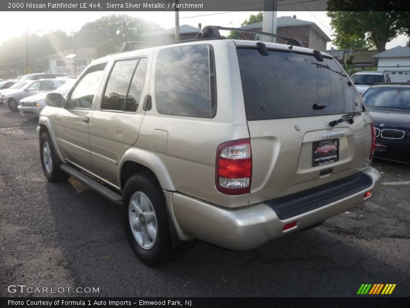 Sierra Silver Metallic / Parchment 2000 Nissan Pathfinder LE 4x4