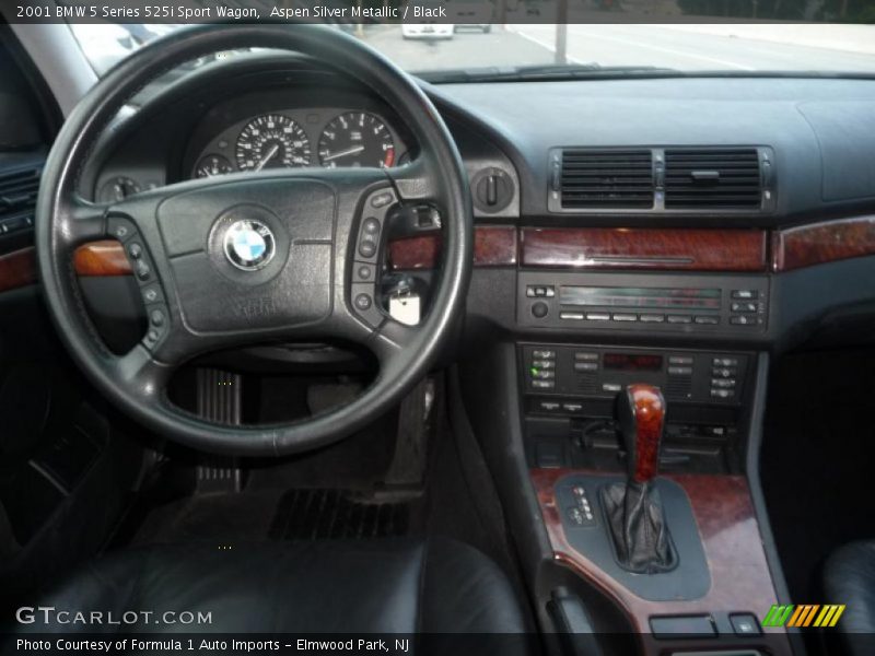 Dashboard of 2001 5 Series 525i Sport Wagon