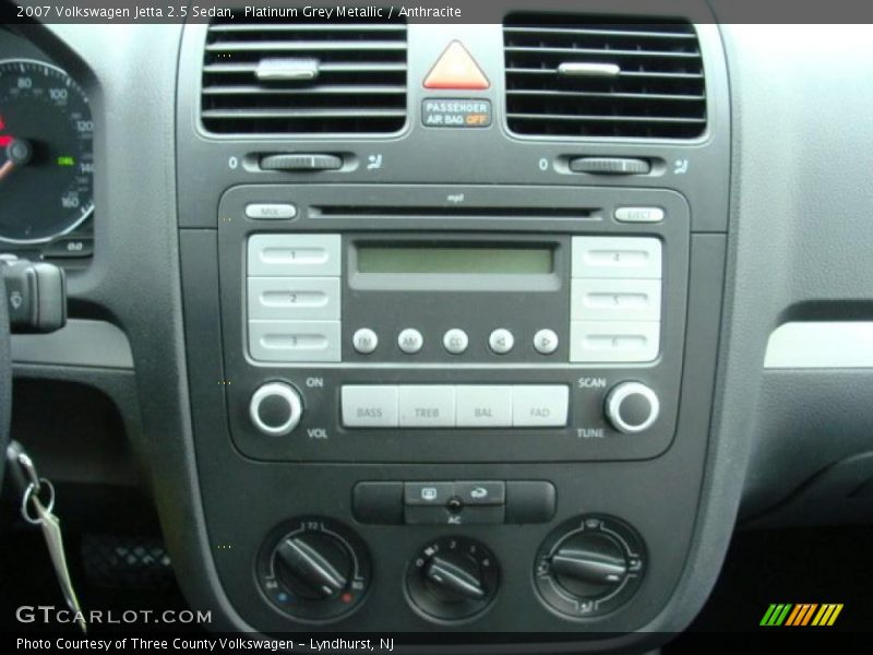 Platinum Grey Metallic / Anthracite 2007 Volkswagen Jetta 2.5 Sedan