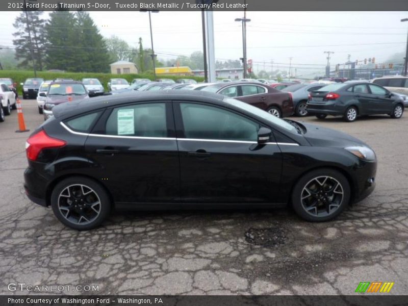  2012 Focus Titanium 5-Door Tuxedo Black Metallic