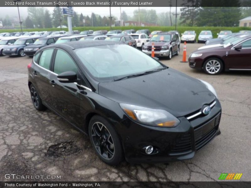 Front 3/4 View of 2012 Focus Titanium 5-Door