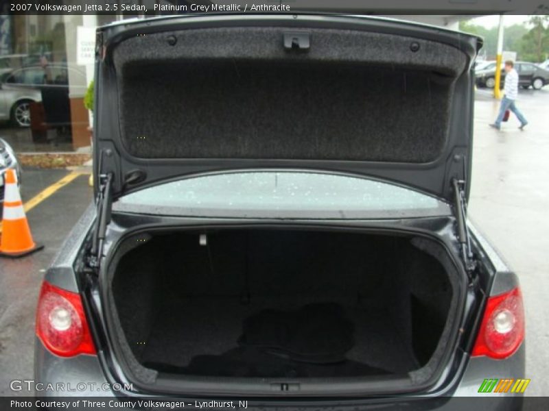 Platinum Grey Metallic / Anthracite 2007 Volkswagen Jetta 2.5 Sedan