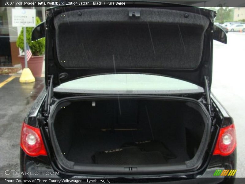 Black / Pure Beige 2007 Volkswagen Jetta Wolfsburg Edition Sedan