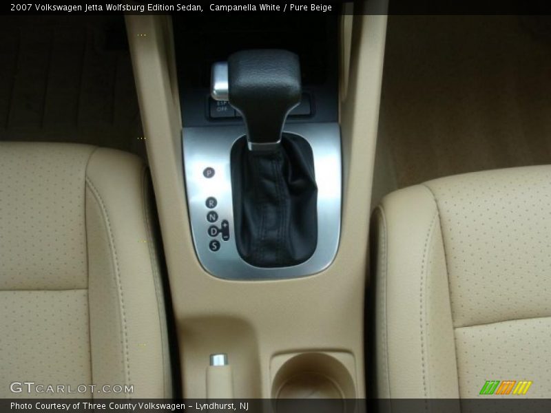 Campanella White / Pure Beige 2007 Volkswagen Jetta Wolfsburg Edition Sedan
