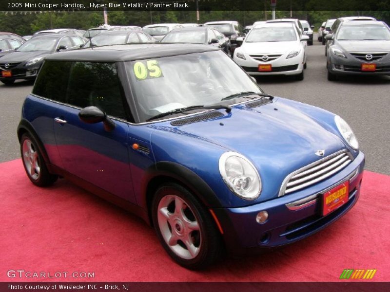 Hyper Blue Metallic / Panther Black 2005 Mini Cooper Hardtop
