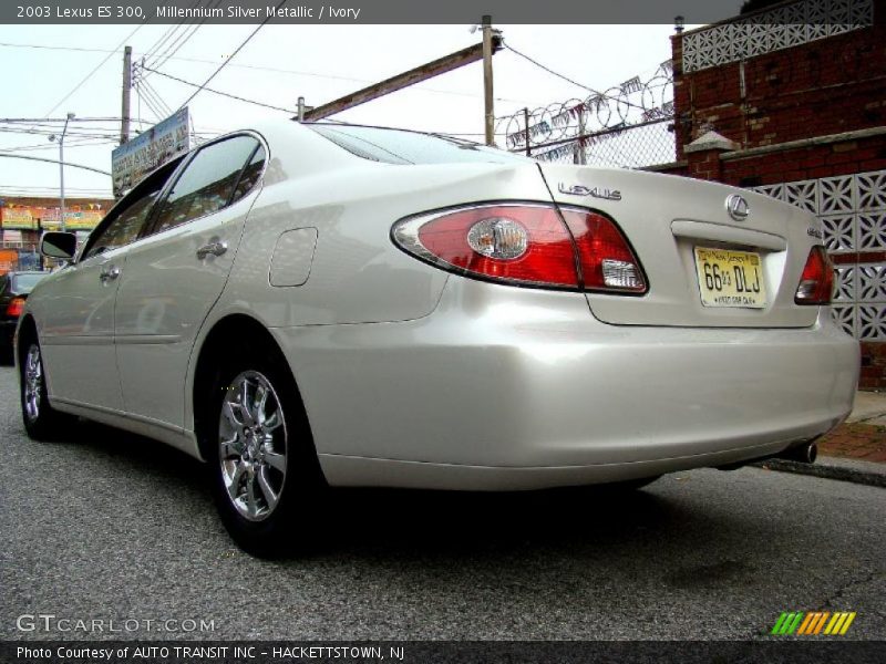 Millennium Silver Metallic / Ivory 2003 Lexus ES 300