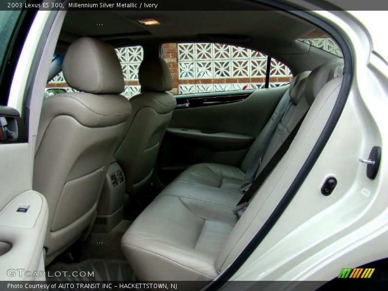 Millennium Silver Metallic / Ivory 2003 Lexus ES 300